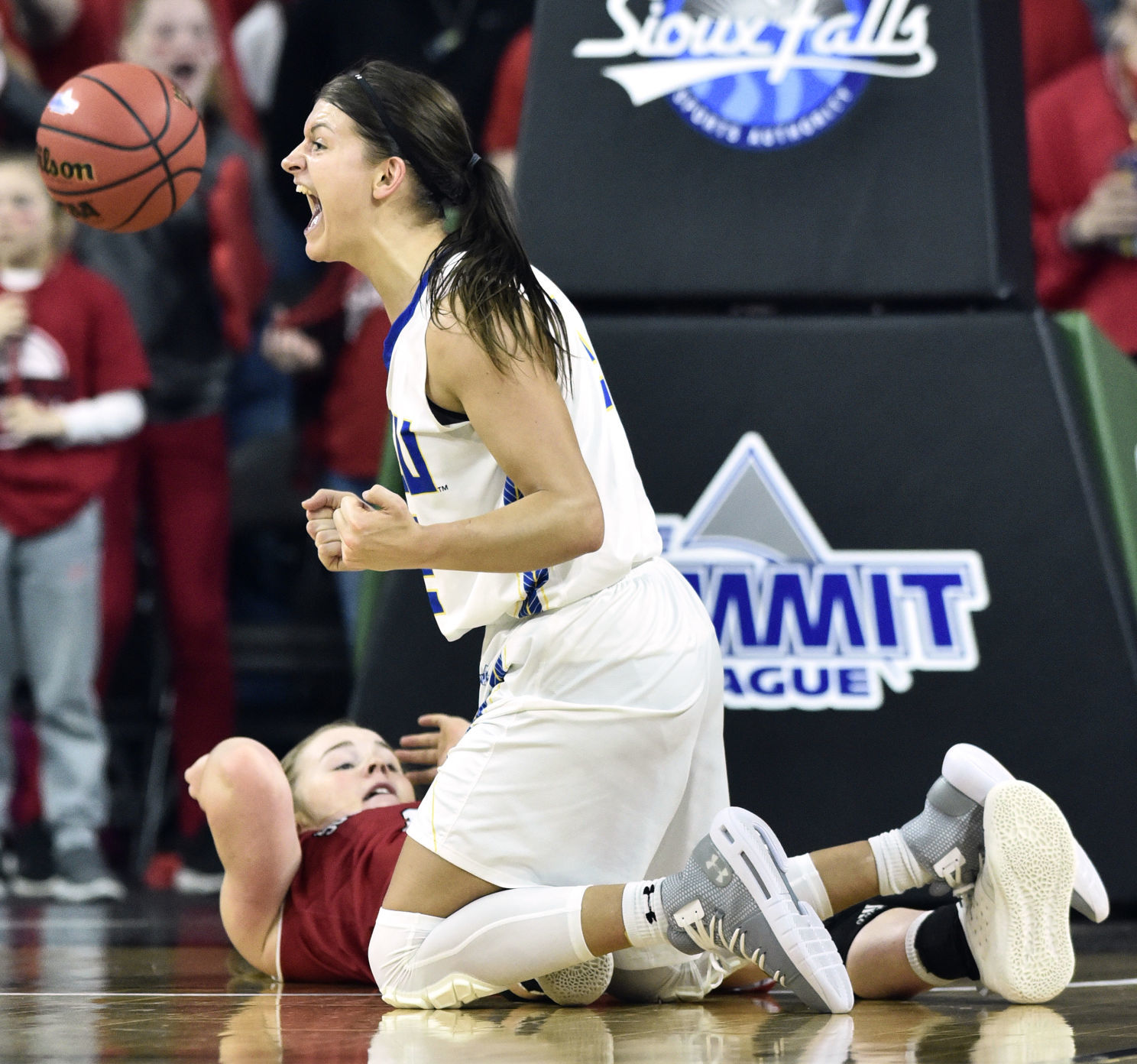 USD vs SDSU women's Summit League basketball